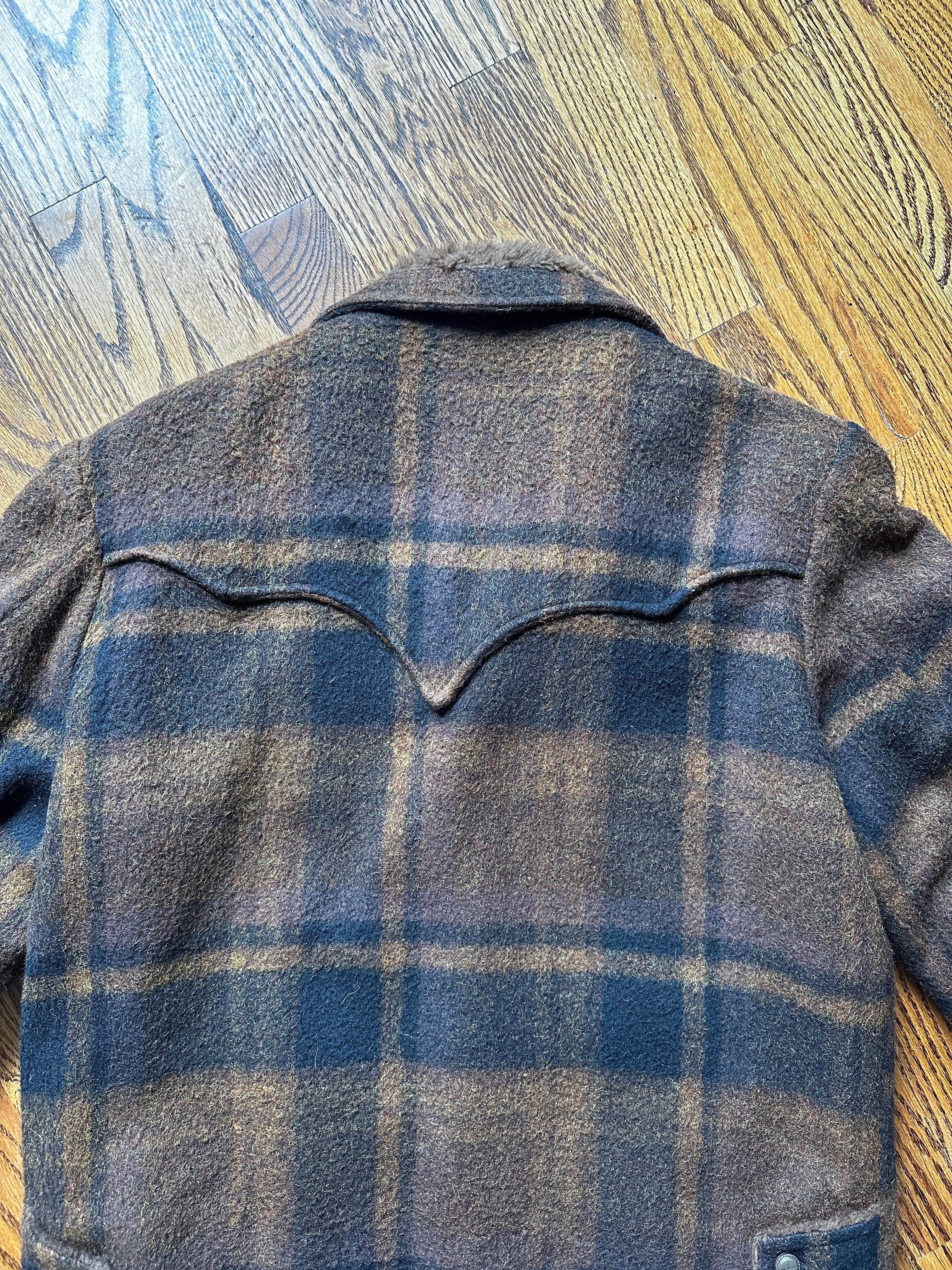 1950/60's BROWN PLAID SHERPA LINED RANCH COAT