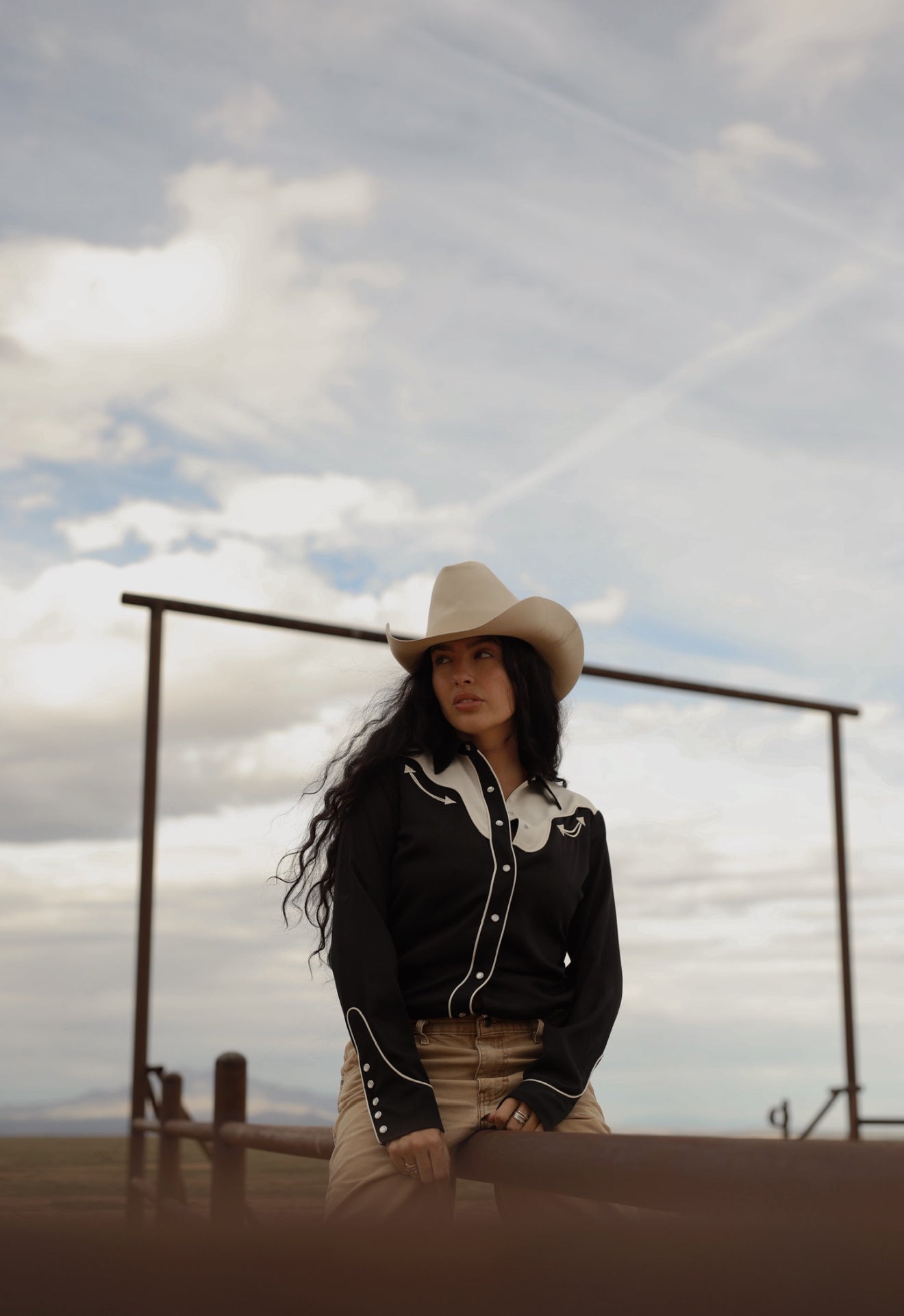 San Juan Women's Shirt Black w/ Off White Yoke