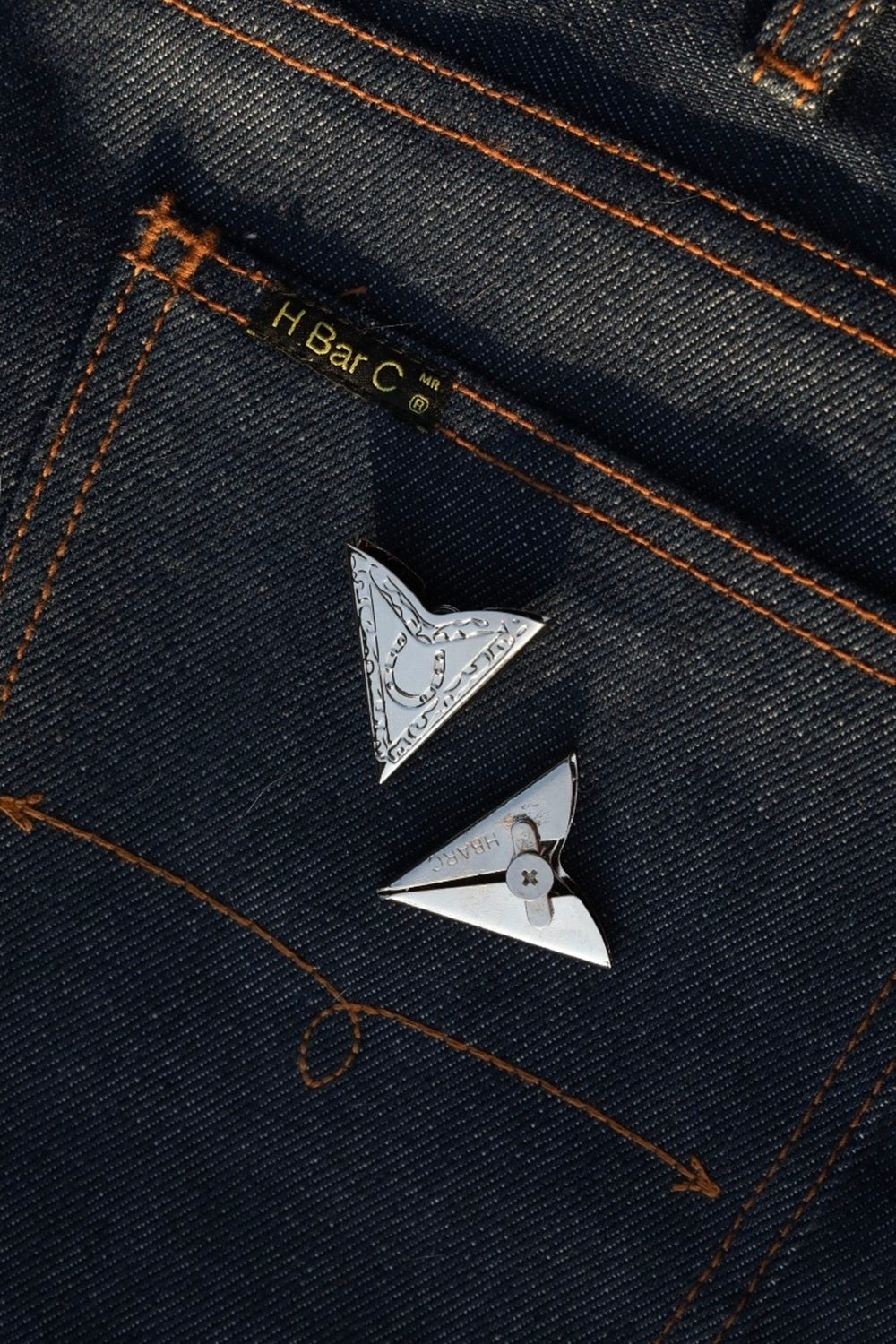 Engraved Collar Tips - Five Pieces of the Frontier