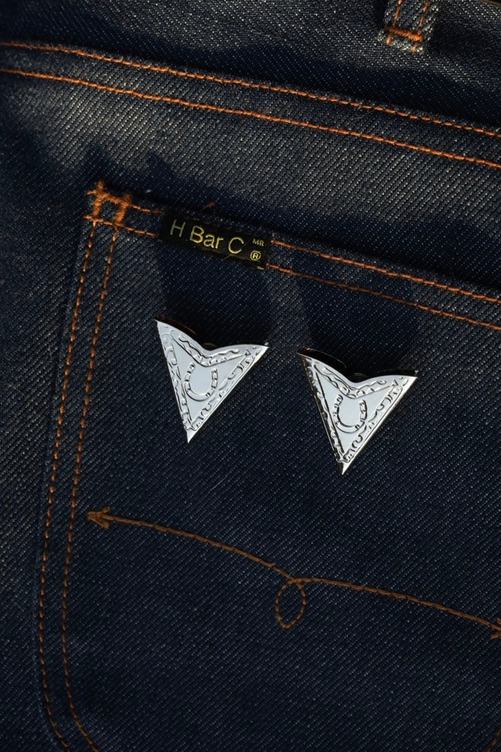 Engraved Collar Tips - Five Pieces of the Frontier