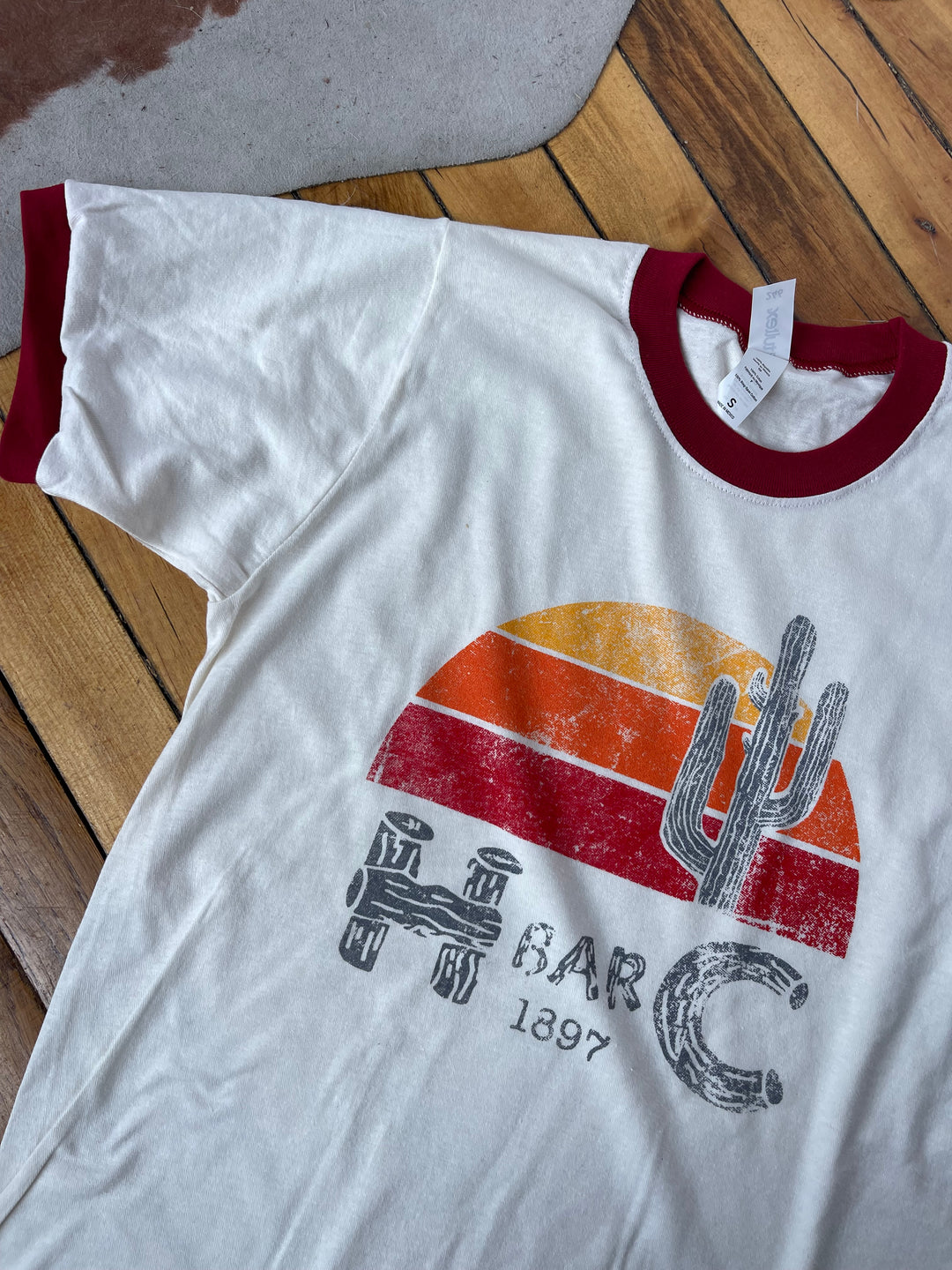 CACTUS SUNRISE MAROON OFF WHITE RINGER