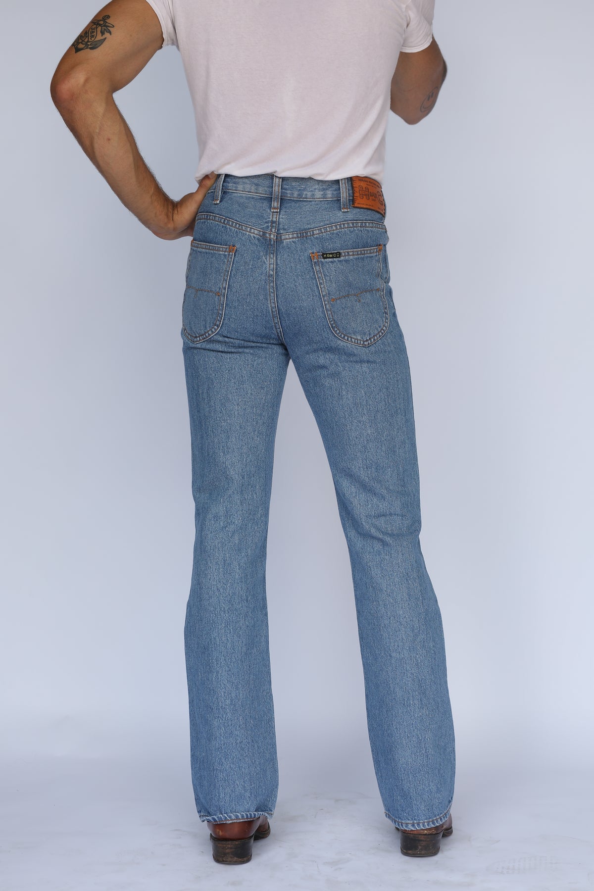 Boot Cut Flare - Light Wash