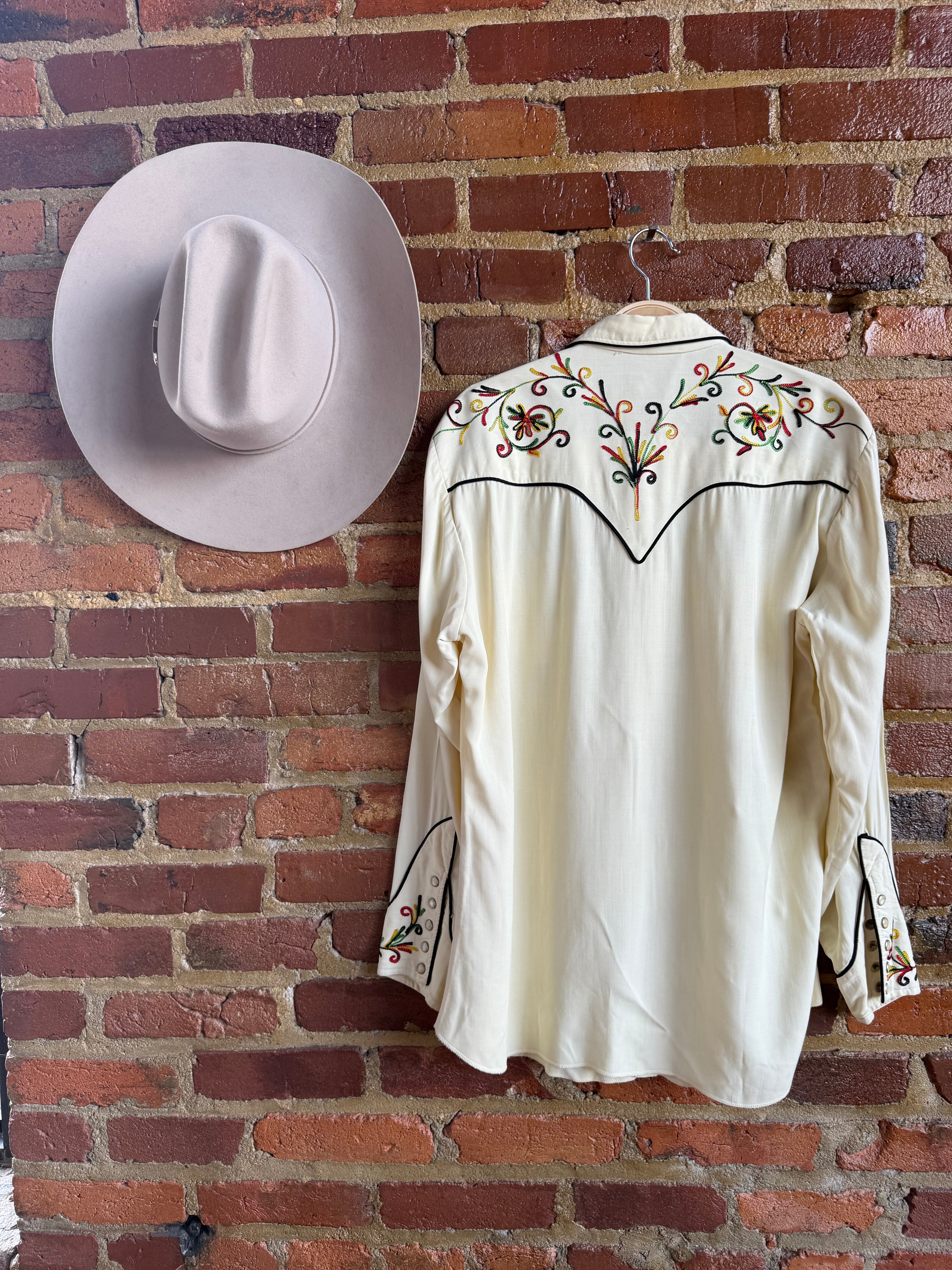 Archive 1950’s Cream with Swirl Embroidery Vintage Shirt